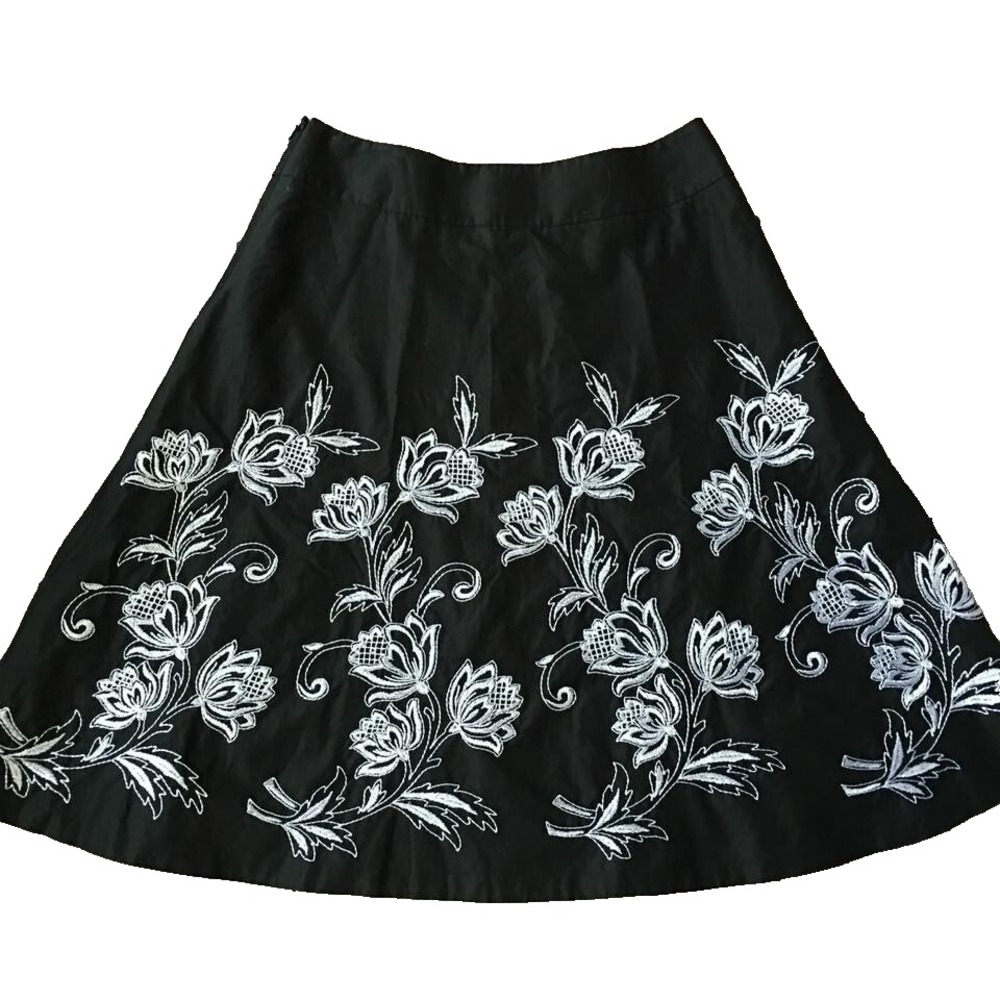Ann Taylor Loft Embroidered A Line Skirt Women 4P PS Floral Boho Rodeo Western